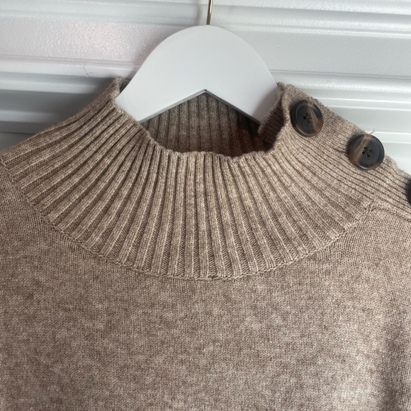 Anthropologie | Women’s Mock Neck Tunic Sweater - Picture 4 of 10